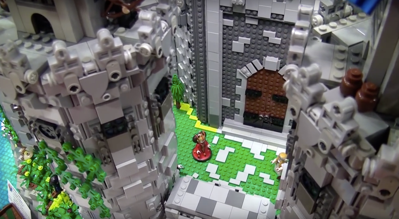 Illustration for article titled Epic Lego Hyrule Castle Took Zelda Superfan Two Years to Build